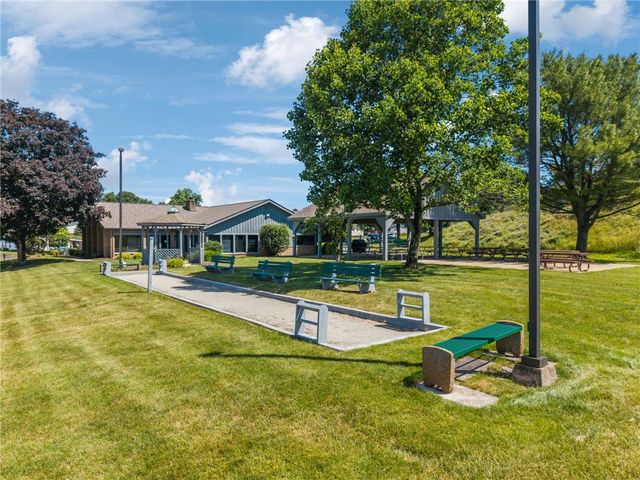 801 Clover Ln, Murrysville, PA 15668