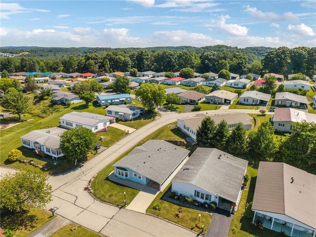 801 Clover Ln, Murrysville, PA 15668