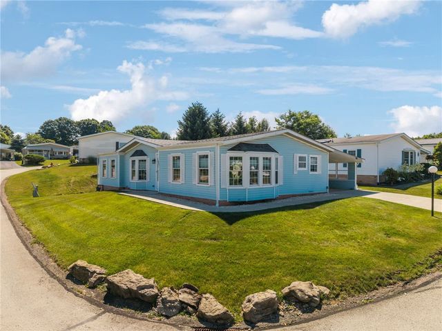 801 Clover Ln, Murrysville, PA 15668