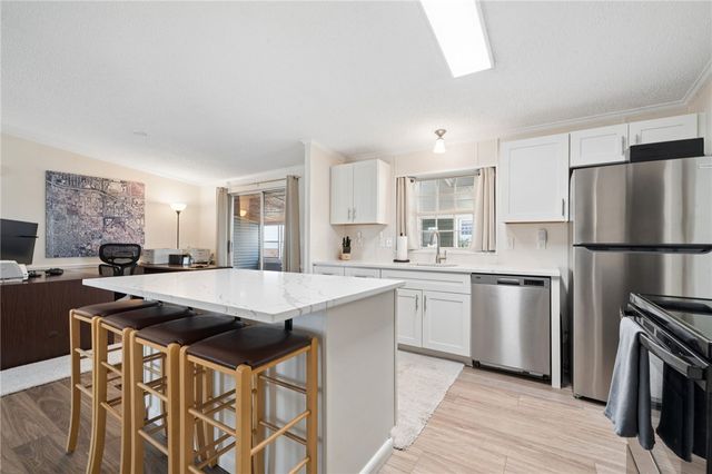 801 Clover Ln, Murrysville, PA 15668