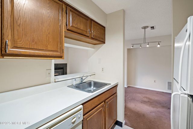 4914 Ravens Crest Drive 4914, Plainsboro, NJ 08536