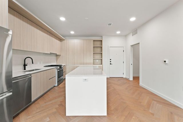 2209 S 1st ST 335, Austin, TX 78704