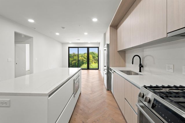 2209 S 1st ST 335, Austin, TX 78704
