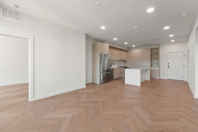 2209 S 1st ST 335, Austin, TX 78704