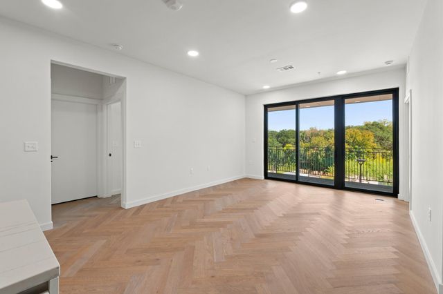 2209 S 1st ST 335, Austin, TX 78704