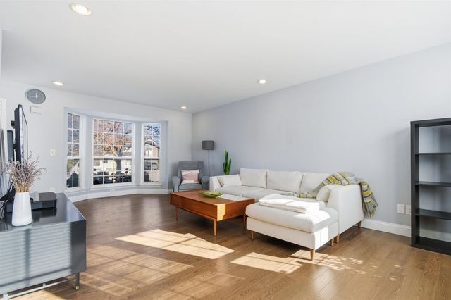 3256 Monument Drive, Ann Arbor, MI 48108