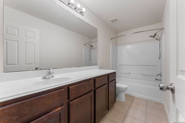 11802 Luckey Flower, San Antonio, TX 78252