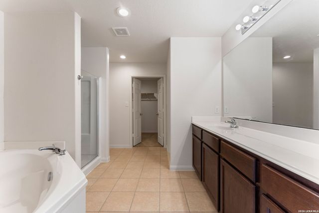 11802 Luckey Flower, San Antonio, TX 78252