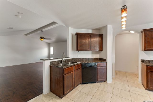 11802 Luckey Flower, San Antonio, TX 78252