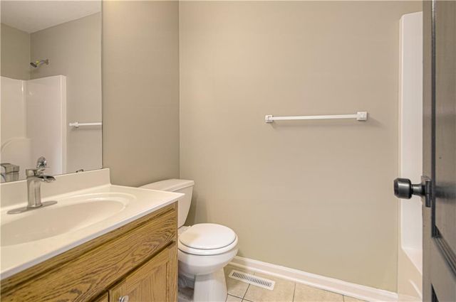 3207 Steel Wheel Drive, Harrisonville, MO 64701