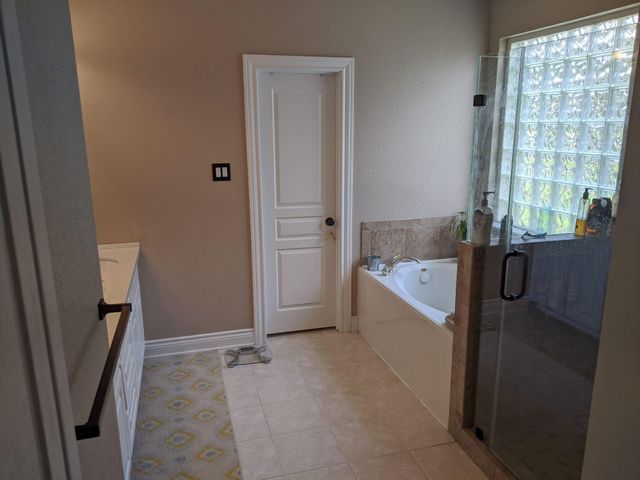 3128 Red Maple Drive, Friendswood, TX 77546