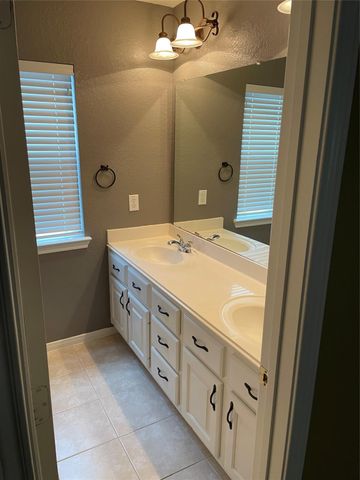 3128 Red Maple Drive, Friendswood, TX 77546