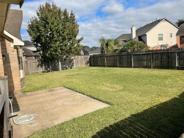 3128 Red Maple Drive, Friendswood, TX 77546