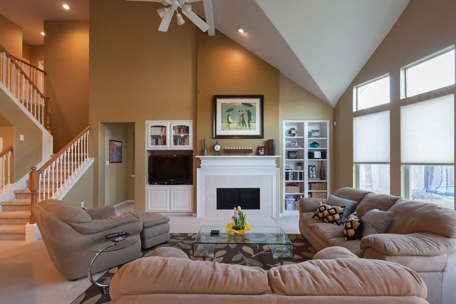 3128 Red Maple Drive, Friendswood, TX 77546