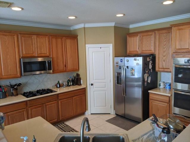 3128 Red Maple Drive, Friendswood, TX 77546