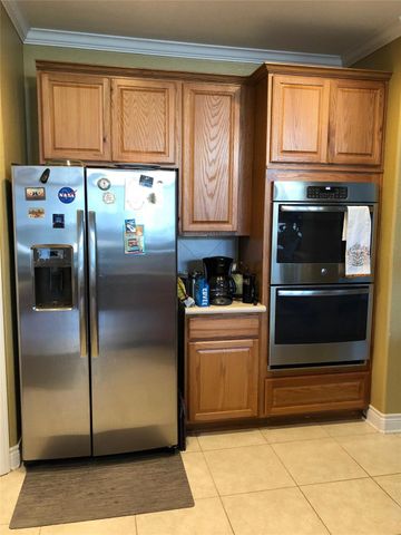 3128 Red Maple Drive, Friendswood, TX 77546