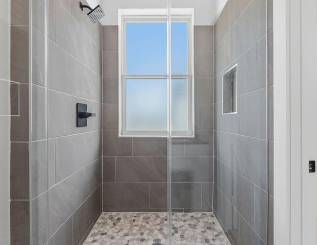 207 Foxshire Lane, Houston, TX 77047