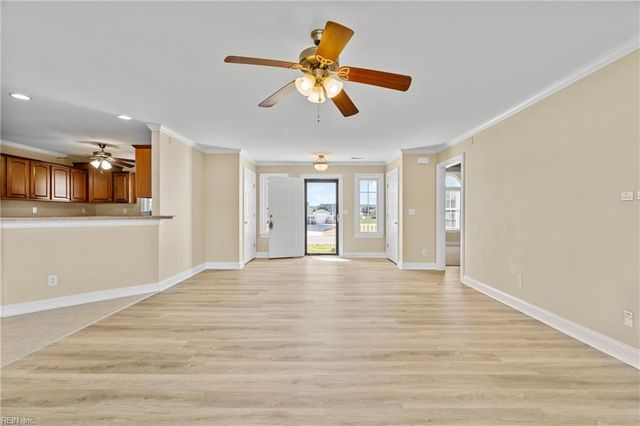 206 Grand View DR, Elizabeth City, NC 27909