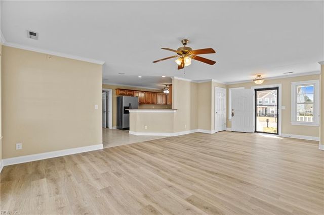 206 Grand View DR, Elizabeth City, NC 27909