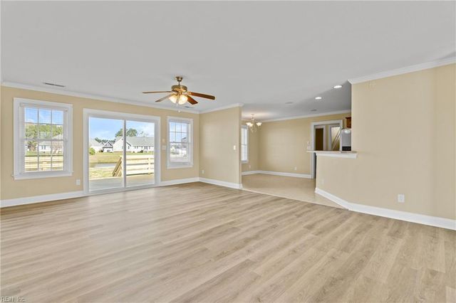 206 Grand View DR, Elizabeth City, NC 27909