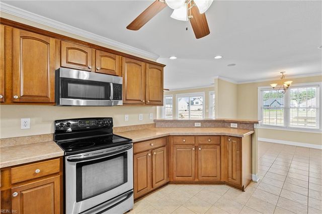 206 Grand View DR, Elizabeth City, NC 27909