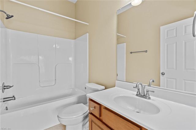 206 Grand View DR, Elizabeth City, NC 27909