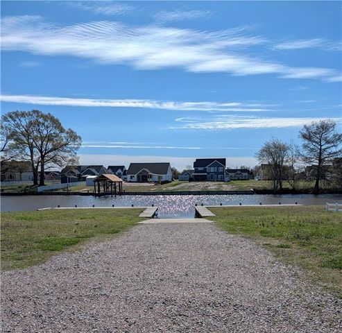 206 Grand View DR, Elizabeth City, NC 27909