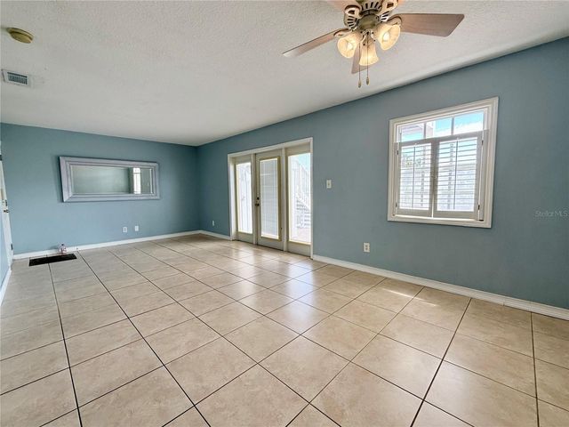 4784 BEACH DRIVE SE B, St Petersburg, FL 33705