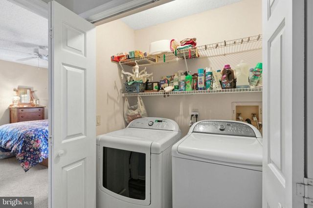 4 SNOWBELL CT, Barnegat, NJ 08005