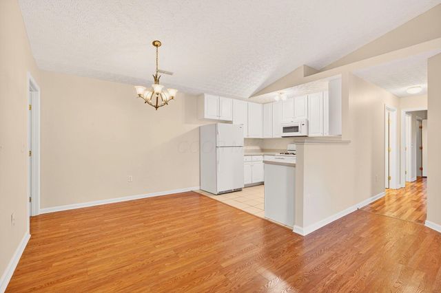 6687 Eagle Ridge Lane, C C, Canal Winchester, OH 43110