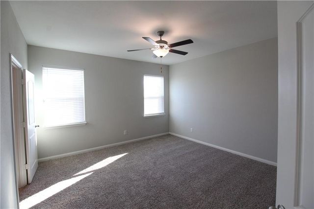 509 Washington DR, Liberty Hill, TX 78642