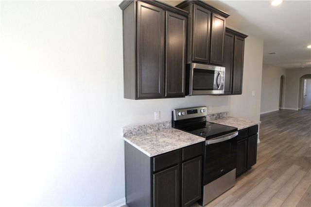 509 Washington DR, Liberty Hill, TX 78642