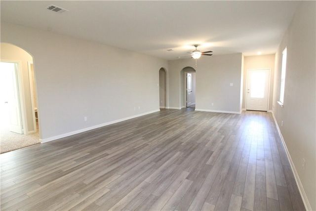 509 Washington DR, Liberty Hill, TX 78642