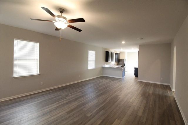 509 Washington DR, Liberty Hill, TX 78642