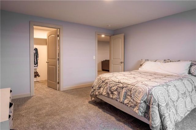 433 Seele Drive, Lawrence, KS 66049