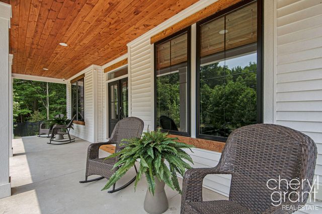 7027 Pebble Lane, Fennville, MI 49408