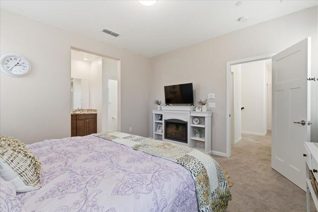 2032 Brave Hawk Loop, Roseville, CA 95747