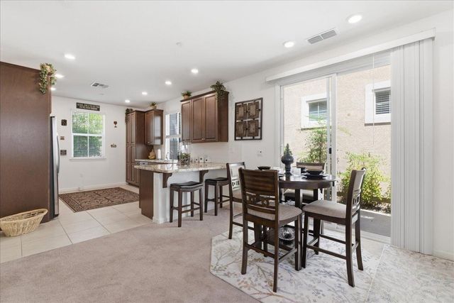 2032 Brave Hawk Loop, Roseville, CA 95747