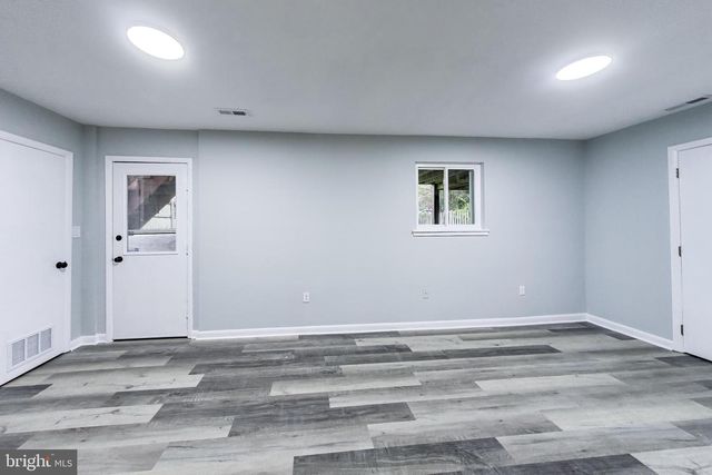 9516 51ST AVE, College Park, MD 20740