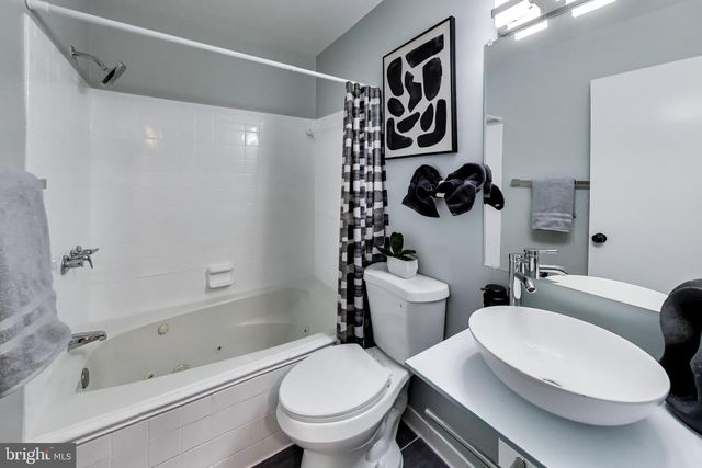 9516 51ST AVE, College Park, MD 20740