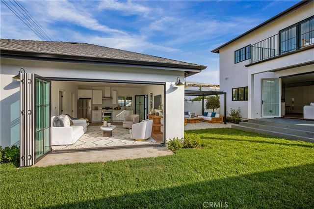 2134 Greenfield Avenue, Los Angeles, CA 90025