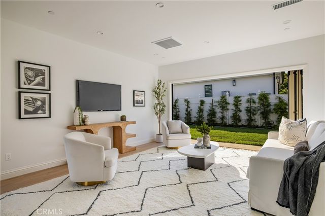 2134 Greenfield Avenue, Los Angeles, CA 90025