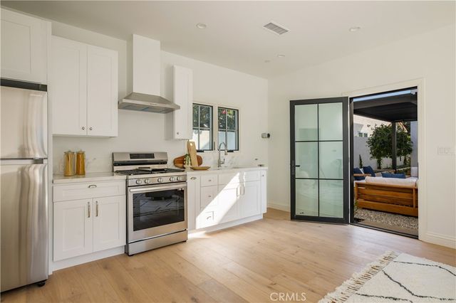 2134 Greenfield Avenue, Los Angeles, CA 90025