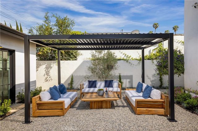 2134 Greenfield Avenue, Los Angeles, CA 90025