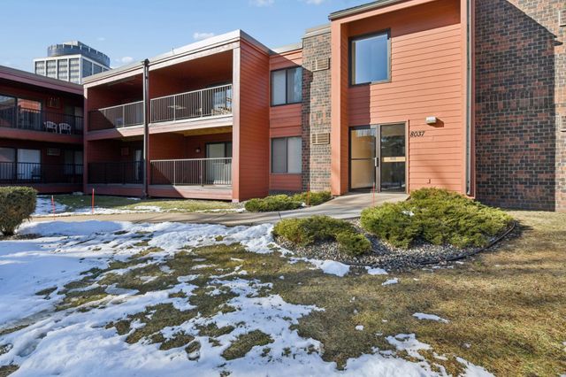 8037 Xerxes Avenue S 135, Bloomington, MN 55431