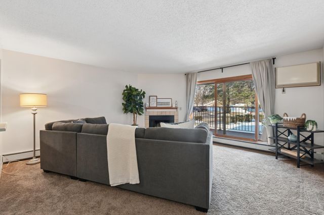 8037 Xerxes Avenue S 135, Bloomington, MN 55431