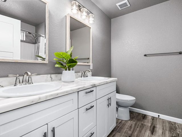 1647 N Calle Rosa Dr, Pueblo West, CO 81007