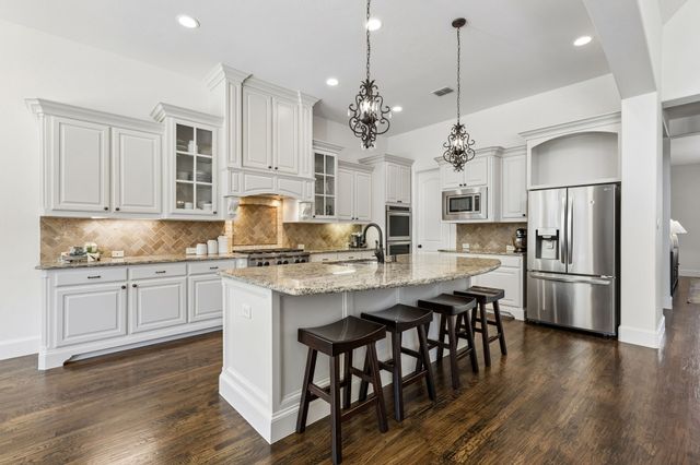 7158 Kentwood Drive, Frisco, TX 75034