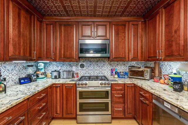 3161 Bowdoin Circle, Columbus, OH 43204