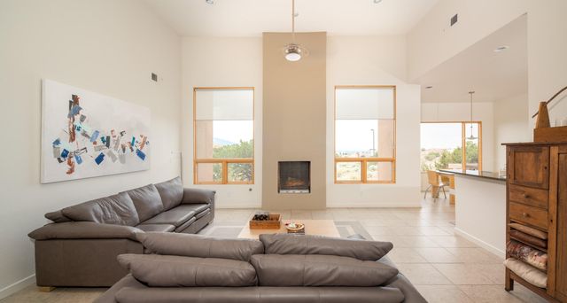 2221 VENADA Road, Rio Rancho, NM 87144